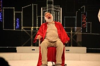 شاهد .. مسرحية "شغلة فكر" تبهر المشاهدين وهذا ما فعله طلال الجردي وطارق تميم