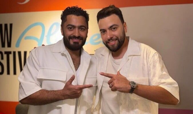 شاهد .. مدين يرافق تامر حسني في كواليس "العلمين" بعد نجاح "حفلة تخرج من حياتي"