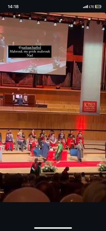 شاهد .. إبنة كارين رزق الله تقضي وقتاً ممتعاً على البحر.. وهكذا ظهرت بالمايوه