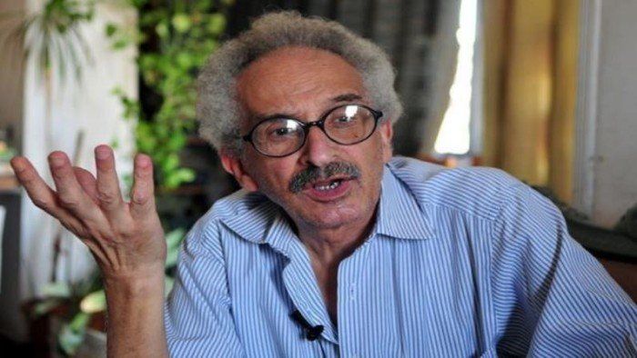 نقل الكاتب صنع الله إبراهيم إلى معهد ناصر بالتنسيق مع وزارة الصحة