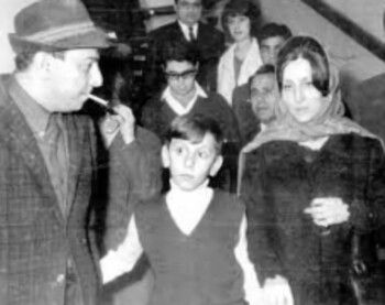 شاهد .. علاقة معقدة وخلافات كثيرة.. إليكم مجموعة صور جمعت السيدة فيروز بـ زياد الرحباني