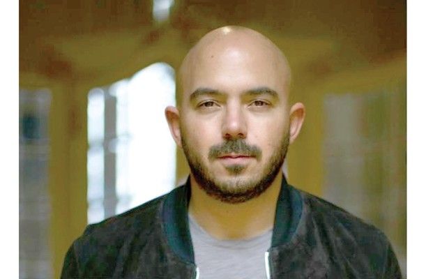 شاهد .. "حبيبي وإنت جنبي" تفتتح ألبوم محمود العسيلي الجديد.. وهذه باقي الأغاني