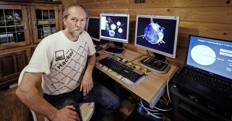 شاهد .. غياب مفاجئ لـ فرانك هوغربيتس بعد زلزال روسيا المدمر يثير الجدل والسخرية