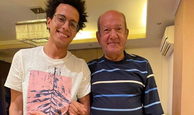 شاهد .. طه دسوقي يودّع لطفي لبيب بهذه الكلمات