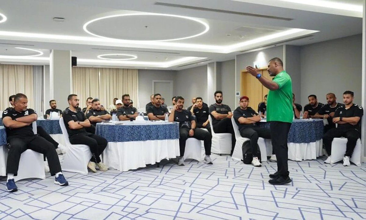 اتفرج – أكثر من 80 حكمًا ومراقبًا ينهون الاستعداد لموسم كرة اليد السعودية 2025 – 2026