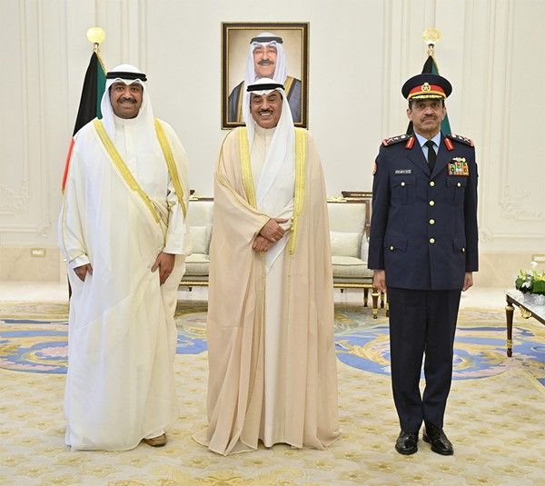 ولي العهد استقبل رئيس الأركان العامة للجيش بمناسبة تعيينه بمنصبه الجديد