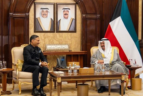 رئيس الوزراء استقبل سفير الهند لدى البلاد بمناسبة انتهاء مهام عمله