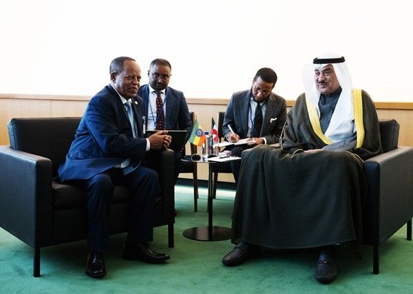 ممثل الأمير التقى رئيسي إثيوبيا والسنغال