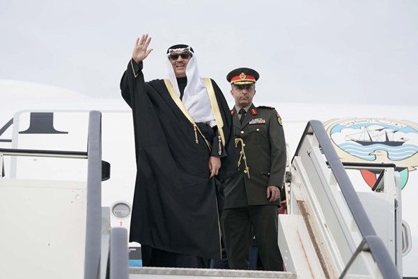 ولي العهد يُغادر لندن بعد زيارة رسمية إلى المملكة المتحدة