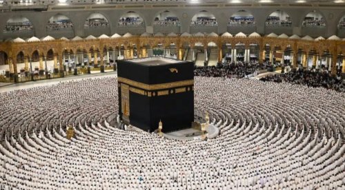 السعودية تسمح لحاملي جميع التأشيرات بأداء مناسك العمرة بإستثناء 3 جنسيات