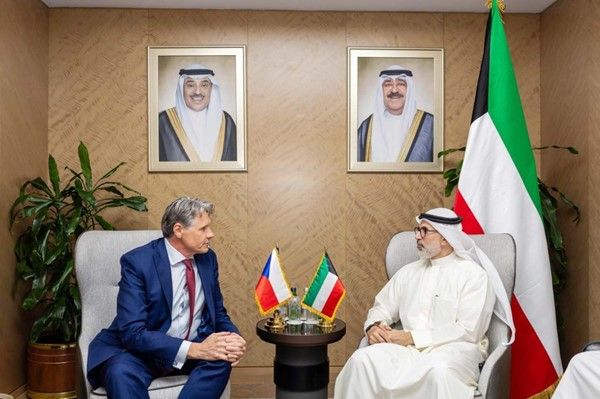 نائب وزير الخارجية بحث مع مسؤولين أوروبيين المستجدات الإقليمية والدولية