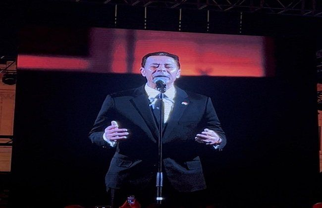 شاهد .. مدحت صالح يُعيد غناء «حبيبي يا عاشق» بصحبة ميرنا وليد في قصر عابدين