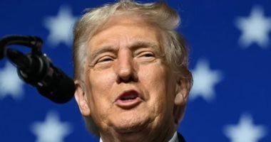 العالم هذا الصباح.. السعودية: جميع حاملى التأشيرات بمختلف أنواعها يمكنهم أداء مناسك العمرة.. تصرفات ترامب الغريبة تفتح الباب حول حالته الذهنية.. وناشطة سويدية تثير الجدل بعد احتجازها فى إسرائيل