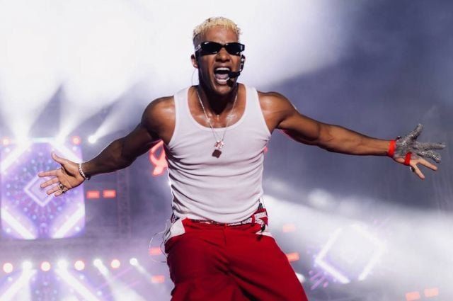 شاهد .. “محمد رمضان بين الأضواء والمساءلة: أغنية رقم واحد يا أنصاص تثير زوبعة قانونية وأخلاقية”