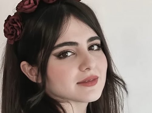 عروس عراقية تخطف الأنظار بجمالها الشديد.. والمعلقين: "زوجها ما راح يطلع من البيت"