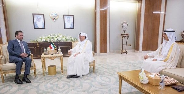 وزير الديوان الأميري: دعم «الصليب الأحمر» في واجباته الإنسانية حول العالم