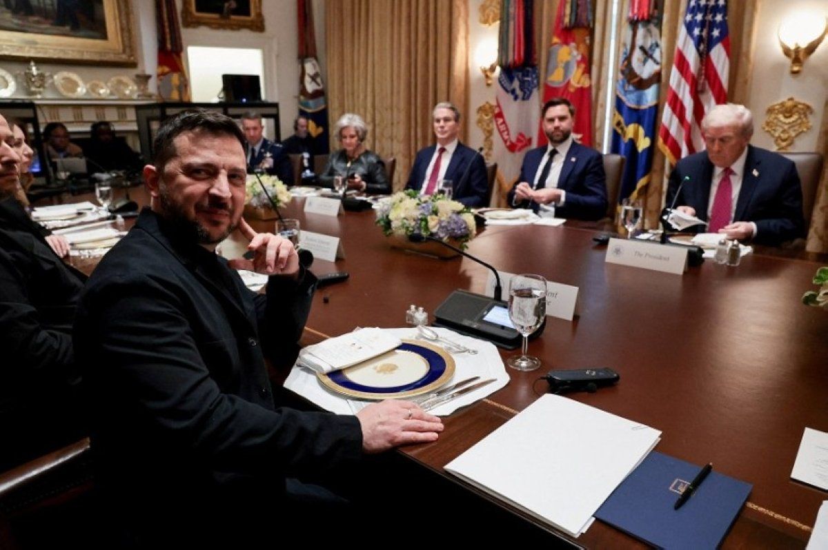 اتفرج – لـ 120 دقيقة.. ماذا دار في البيت الأبيض خلال اجتماع ترمب بزيلينسكي ؟