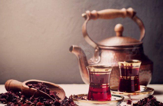 أبحاث حديثة: 4 أكواب من الشاي الأسود يوميًا تحمي القلب وتخفض ضغط الدم والكوليسترول