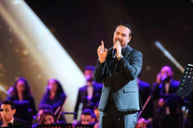 شاهد .. وائل جسار يشعل ليالي مهرجان الموسيقى العربية بأجمل أغانيه في دار الأوبرا
