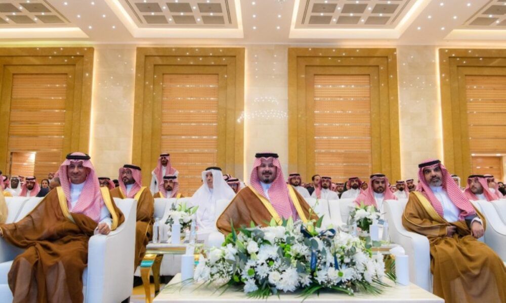 أمير المدينة ووزير السياحة يعززان المحتوى المحلي السياحي
