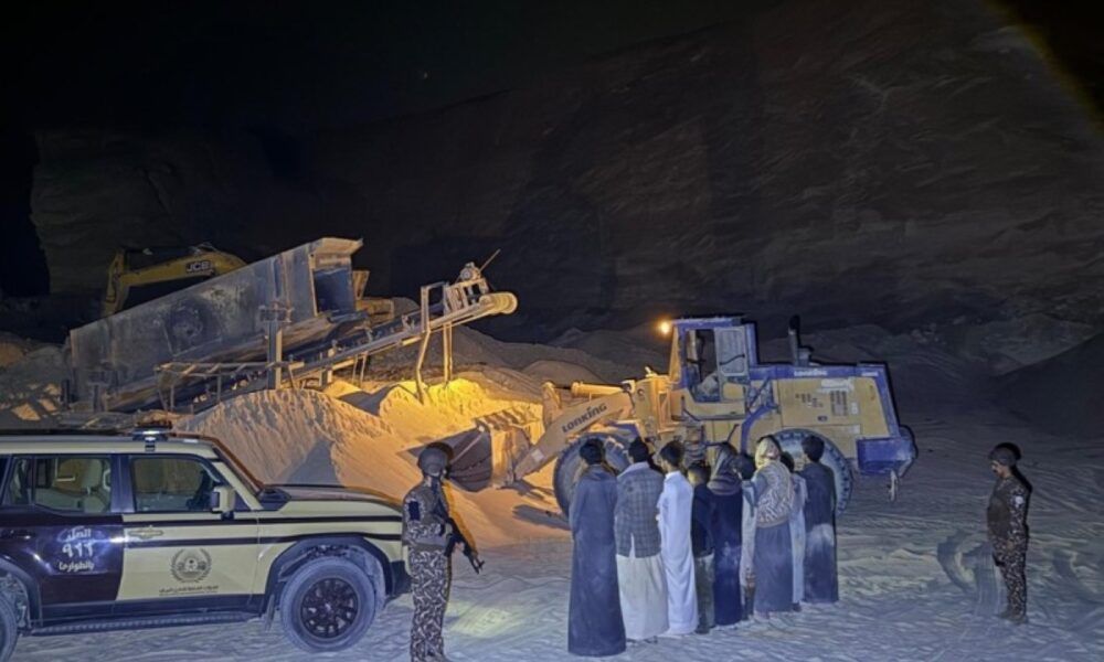 ضبط 9 مخالفين لاستغلال الرواسب بنظام البيئة