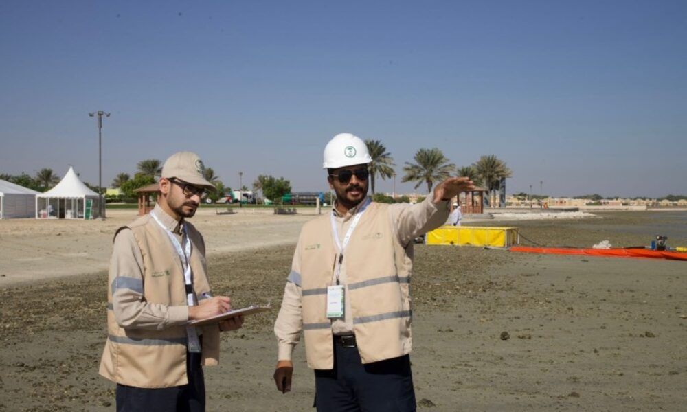 تقنيات حديثة لمكافحة تلوث البيئة البحرية والساحلية