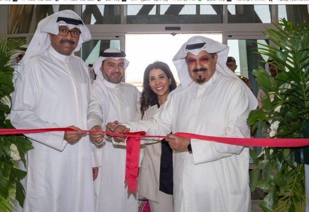 رئيس الوزراء الكويتي يشهد الافتتاح الرسمي لبرج المراقبة الجديد والمدرج الثالث بمطار الكويت الدولي