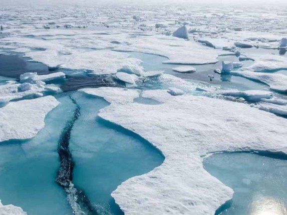 دراسة حديثة: الاحتباس الحراري يؤثر في توزيع الأمطار والثلوج الغزيرة في النصف الشمالي للأرض