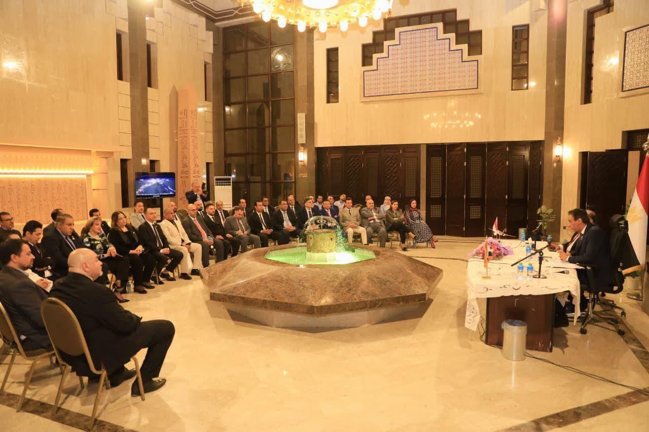 مساعد وزير الخارجية والقنصل المصري بالرياض يلتقيان رموز وممثلي الجالية المصرية بالسعودية