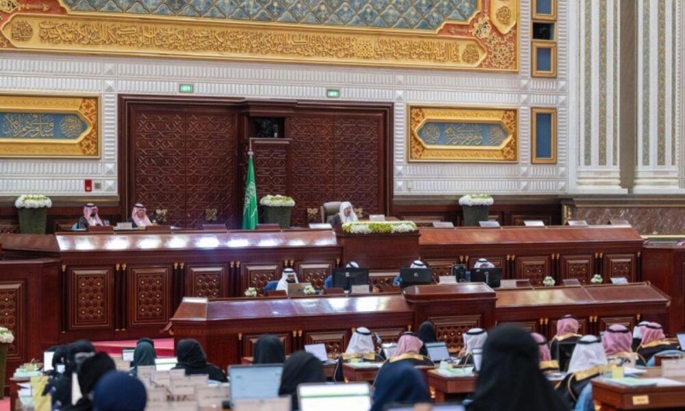 مجلس الشورى يطالب بزيادة نسب التوظيف في صندوق الموارد