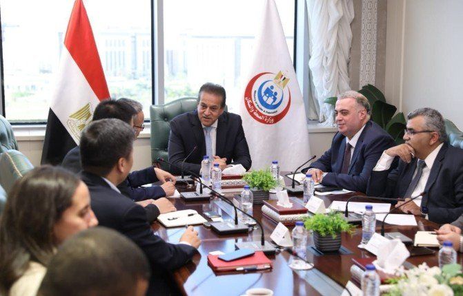 الذكاء الاصطناعي يدخل المستشفيات المصرية.. تعاون صحي جديد بين القاهرة وبكين