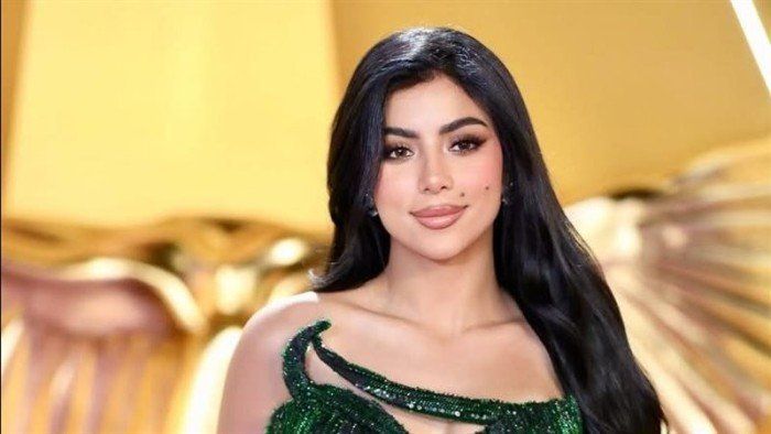 شاهد .. اتفرج.. كارولين عزمي تبهر متابعيها بإطلالة لها عبر إنستجرام