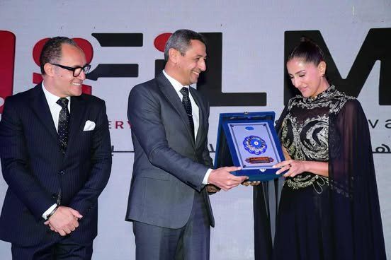 شاهد .. تكريم حنان مطاوع بافتتاح مهرجان vs-film للأفلام القصيرة جدًا