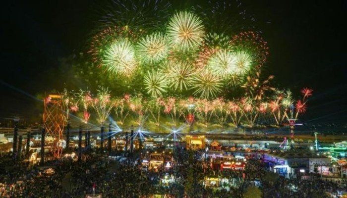 شاهد .. انطلاق مهرجان الشيخ زايد بالوثبة.. 30 ألف زائر في اليوم الأول وفعاليات تبهِر الحضور