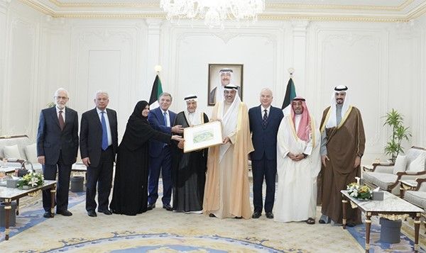 ولي العهد يستقبل رئيس وأعضاء مجلس أمناء مركز أكسفورد للدراسات الإسلامية