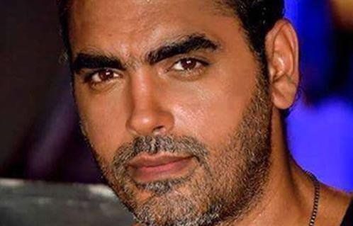 شاهد .. الفنان ‏أحمد كرارة يدخل العناية المركزة بعد خضوعه لعملية جراحية حرجة