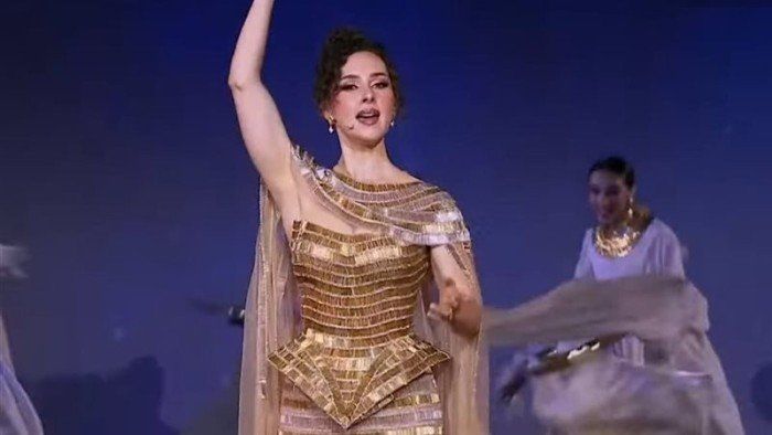 شاهد .. السوبرانو شيرين طارق: شاركنا العالم جمال تاريخنا وحضارتنا العظيمة وافتخر انى مصرية