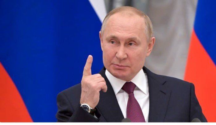 ماذا يحدث فى العالم.. .. غواصة بوتين النووية الجديدة تهدد بإغراق العالم بتسونامى إشعاعى