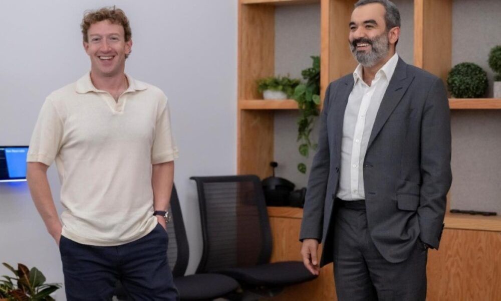 اجتماع وزير الاتصالات وزوكربيرغ لتعزيز شراكات الذكاء الاصطناعي