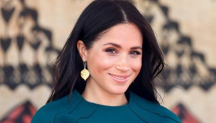 شاهد .. عودة ملكة "سوتس".. ميغان ماركل تستعيد بريقها الفني بعد 8 سنوات من الغياب