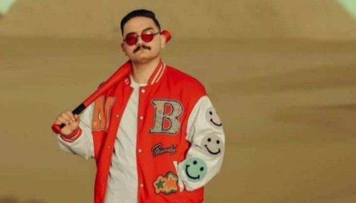 شاهد .. انهيار التيك توكر "مداهم" بعد قرار تجديد حبسه 45 يومًا بتهمة غسل الأموال