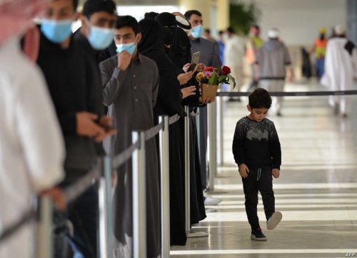 ابتداءً من اليوم.. السجن والترحيل لمن يفعل هذا الأمر الشائع في السعودية