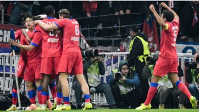 اتفرج – باريس سان جيرمان يعود إلى قمة الدوري الفرنسي بفوز مثير على ليون