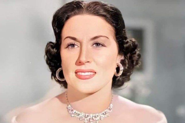 شاهد .. الخميس المقبل.. أوبرا الإسكندرية تحيي ذكرى مرور 30 عاما على رحيل "ليلى مراد"