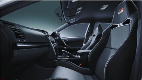 مقصورة تويوتا كرسيدا 2026.. شاهد فخامة التصميم وذكاء التقنية