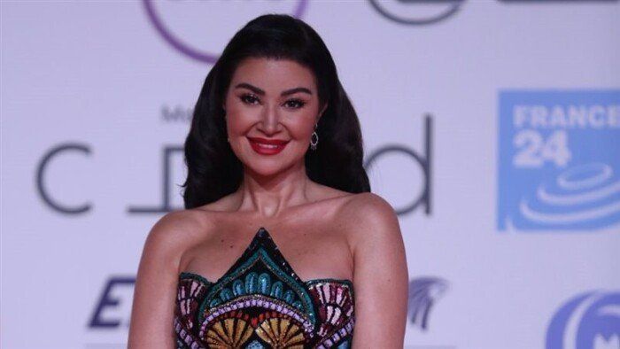 شاهد .. اتفرج.. أروى جودة تخطف الأنظار في افتتاح مهرجان القاهرة السينمائي