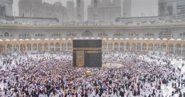 أمطار غزيرة على مكة وسط تحذيرات ورفع درجة الجاهزية بالمملكة للقصوى.. فيديو