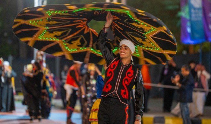 شاهد .. السعودية.. حضور جماهيري كبير في أولى ليالي «أيام الثقافة المصرية»