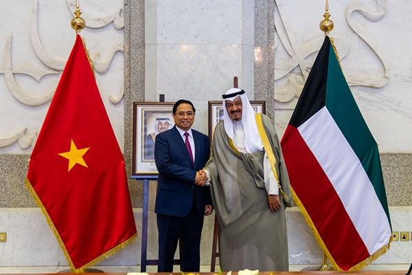 سمو رئيس الوزراء ورئيس وزراء ڤيتنام بحثا تعزيز العلاقات الثنائية المتطورة وتوسيع آفاق التعاون بمختلف المجالات