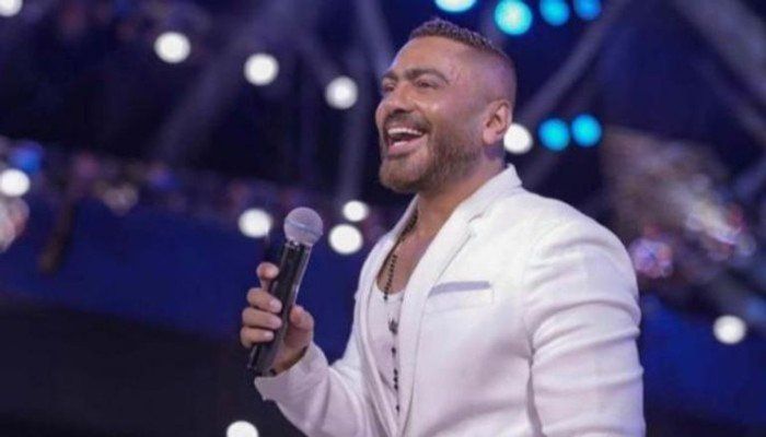 شاهد .. تامر حسني يكشف تطورات حالته الصحية ويوجه رسالة مؤثرة لجمهوره